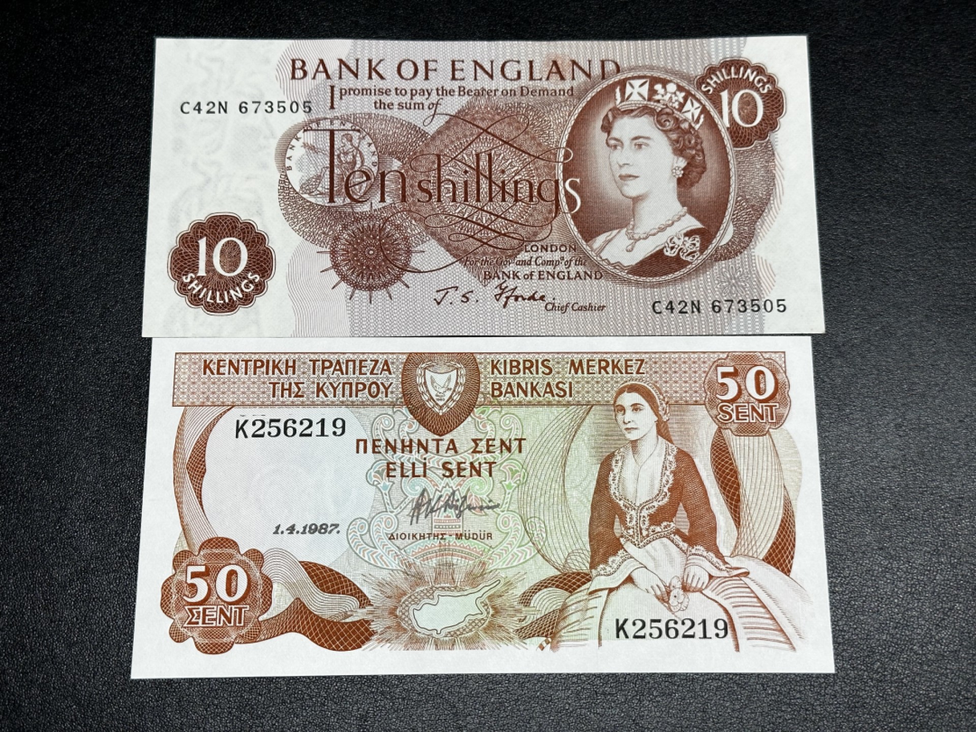 《外钞收藏家》第二百七十二期 塞浦路斯纸币1987版 50分+英国10先令 1966-70年稀少老版 两张全新UNC