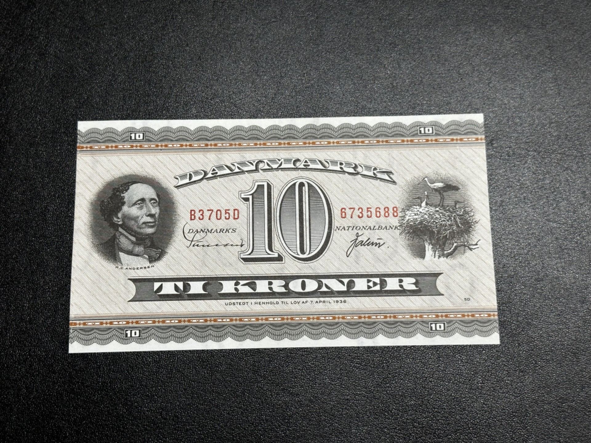 《外钞收藏家》第二百七十二期 1936年瑞典10克朗 全新UNC 尾88