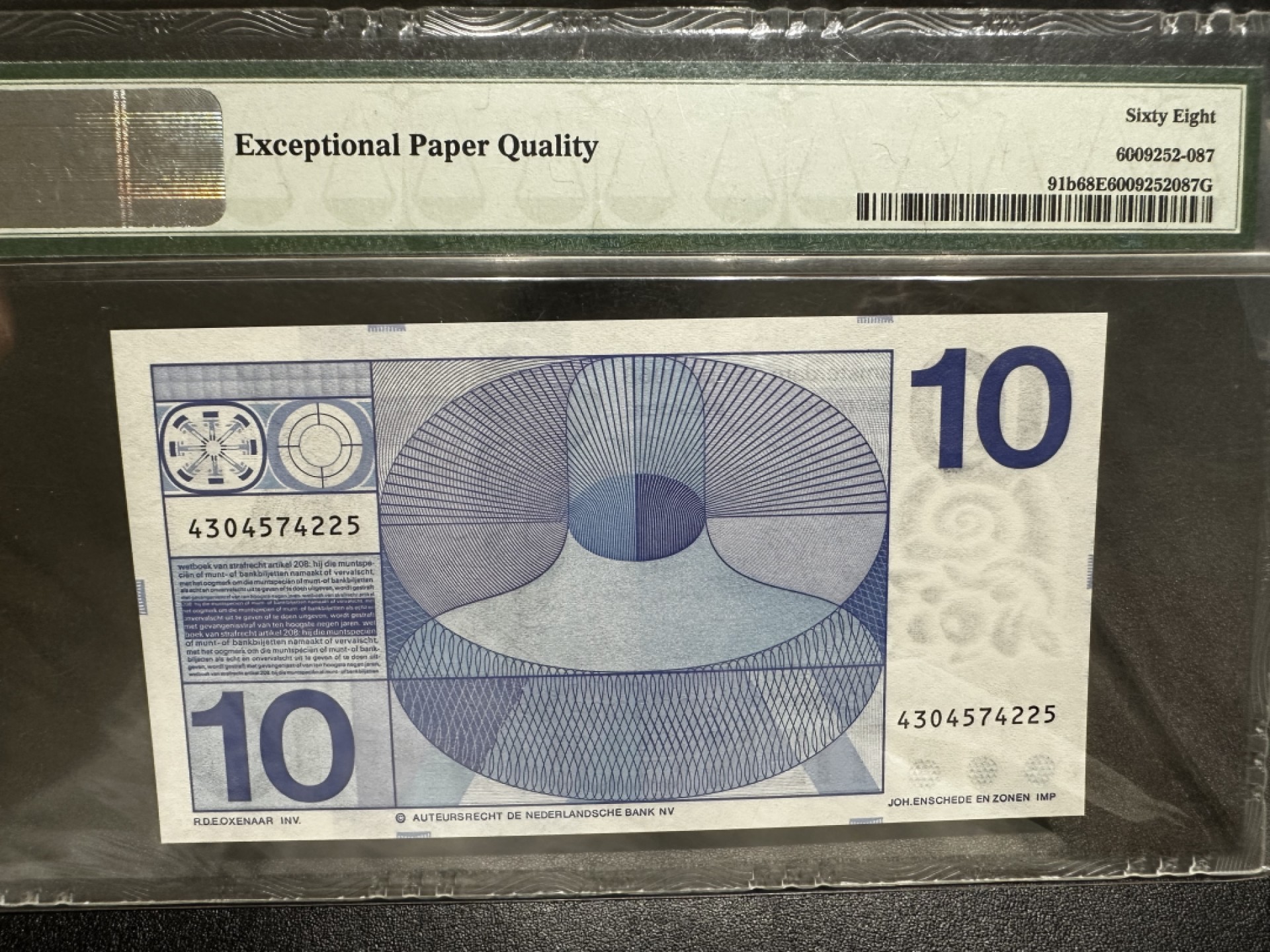 《外钞收藏家》第二百七十二期 1968年荷兰人像版10盾 PMG68