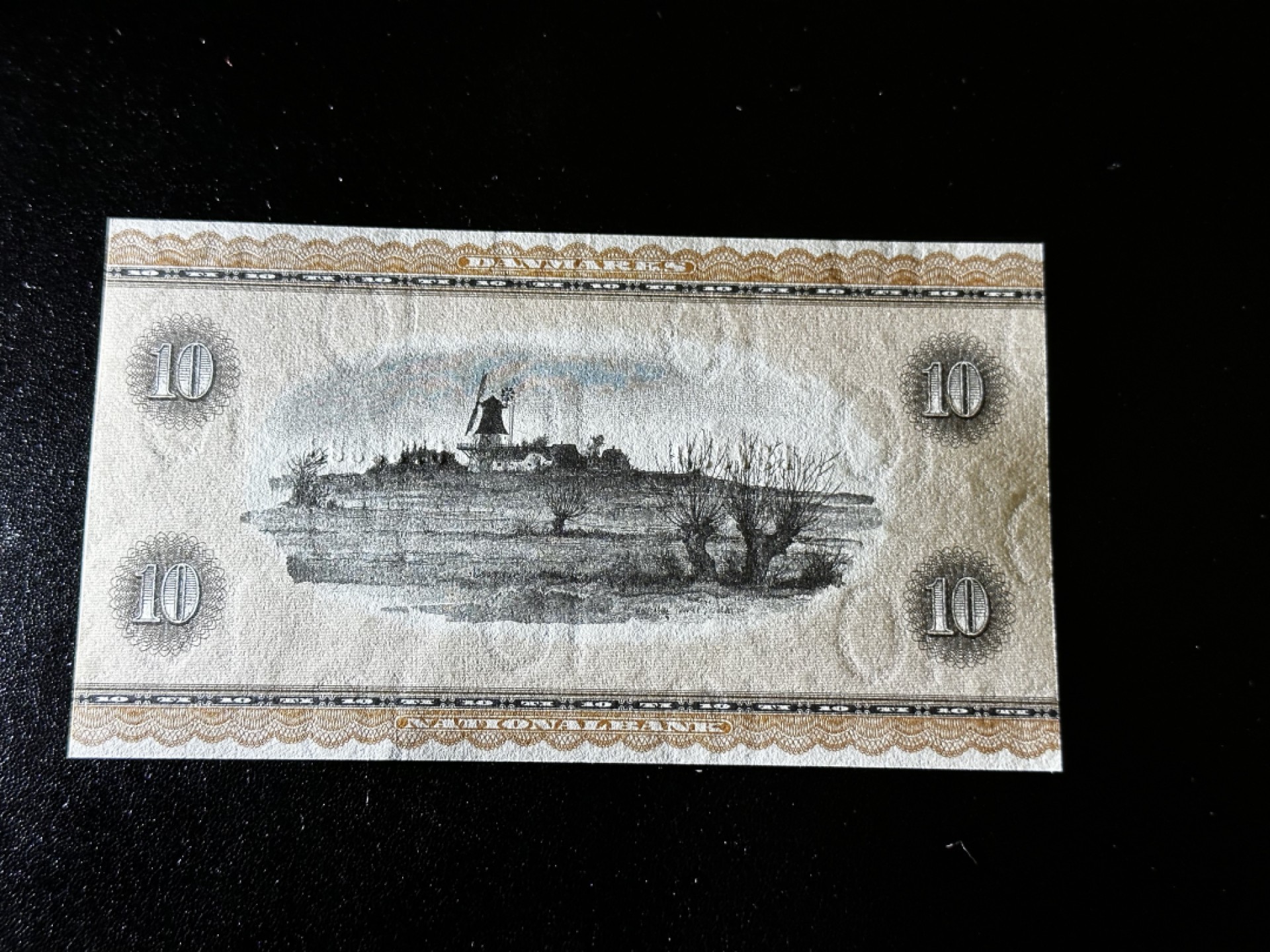 《外钞收藏家》第二百七十二期 1936年瑞典10克朗 全新UNC 尾88