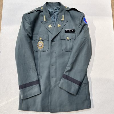 勋章奖章交易所6.3拍卖 - 韩军尉官军服