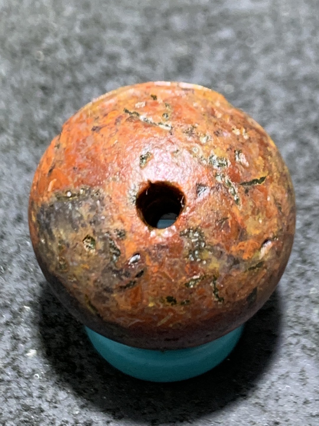 精美亚光风化纹战国红玛瑙手工雕刻義字单珠一颗！