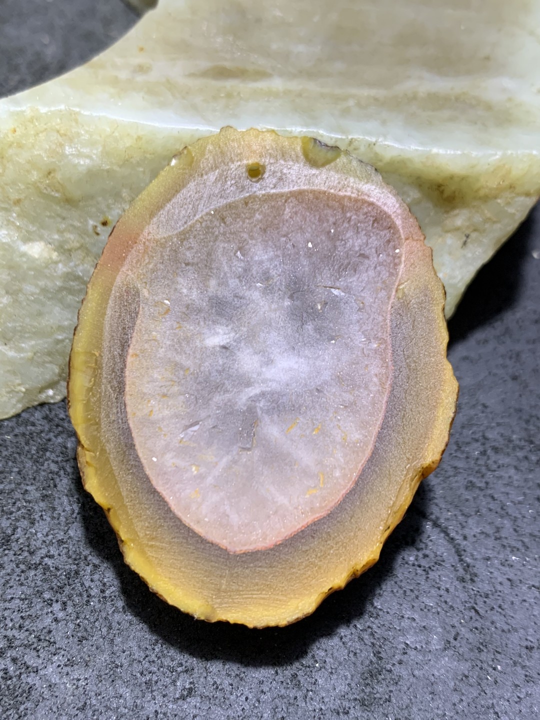 精美原皮高玉化冻料蒙料战国红玛瑙手工影雕工艺佛影把件(吊坠)一个