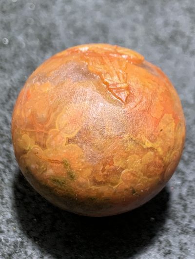 精美亚光冰飘战国红玛瑙手工俏色巧雕西出东土，一心向佛意境珠一颗！ 精美亚光冰飘战国红玛瑙手工俏色巧雕西出东土，一心向佛意境珠一颗！