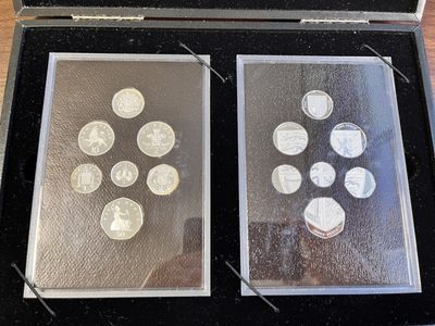 【海寕潮】上海中福币展特别场—外国套币专场 - 【海寧潮】英国2008年英国标志14枚全银精制纪念银币套币