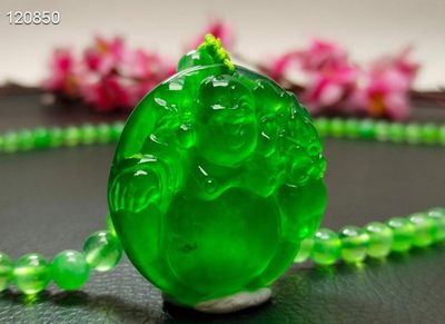 顶级龙石种帝王绿翡翠弥勒佛项链，整料雕刻，水头超好，超级完美，重100克 顶级龙石种帝王绿翡翠弥勒佛项链，整料雕刻，水头超好，超级完美，重100克
