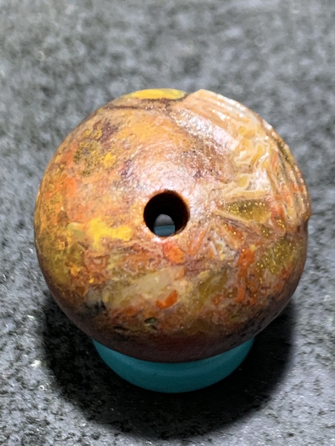精美亚光风化纹战国红玛瑙手工雕刻義字单珠一颗！