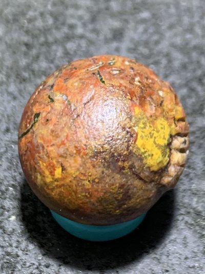 精美亚光风化纹战国红玛瑙手工雕刻義字单珠一颗！ 精美亚光风化纹战国红玛瑙手工雕刻義字单珠一颗！