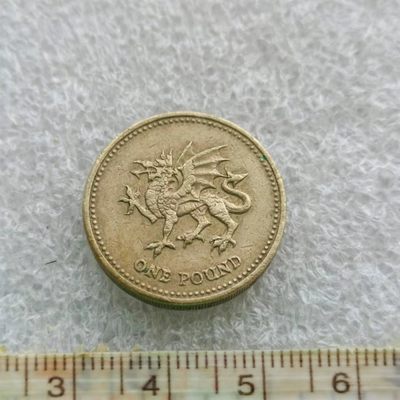 【淘币小摊】第一百一十七拍  散币场 周三至周六 四连拍   满百包邮 - 英国2000年一镑铜币