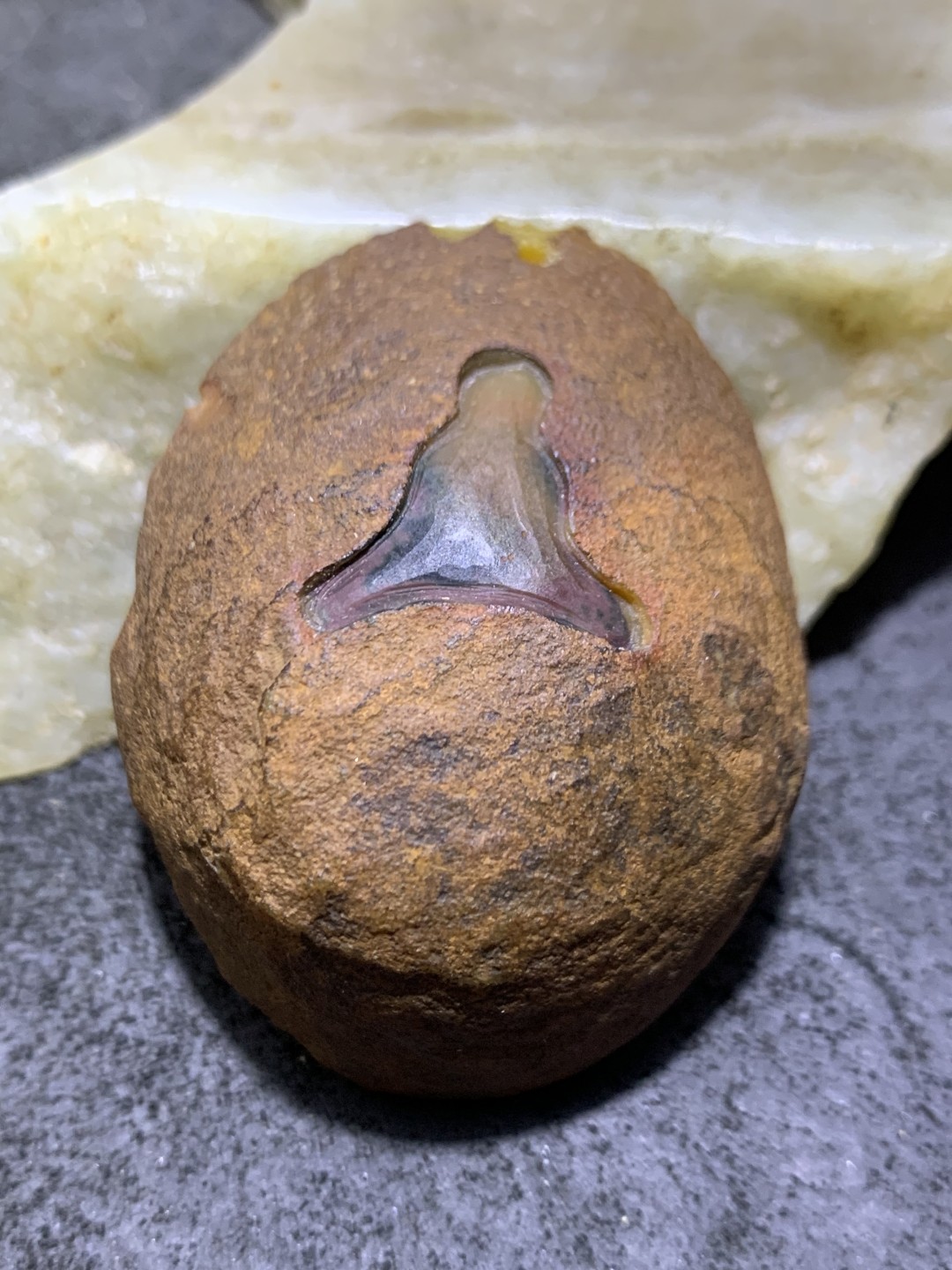 精美原皮高玉化冻料蒙料战国红玛瑙手工影雕工艺佛影把件(吊坠)一个