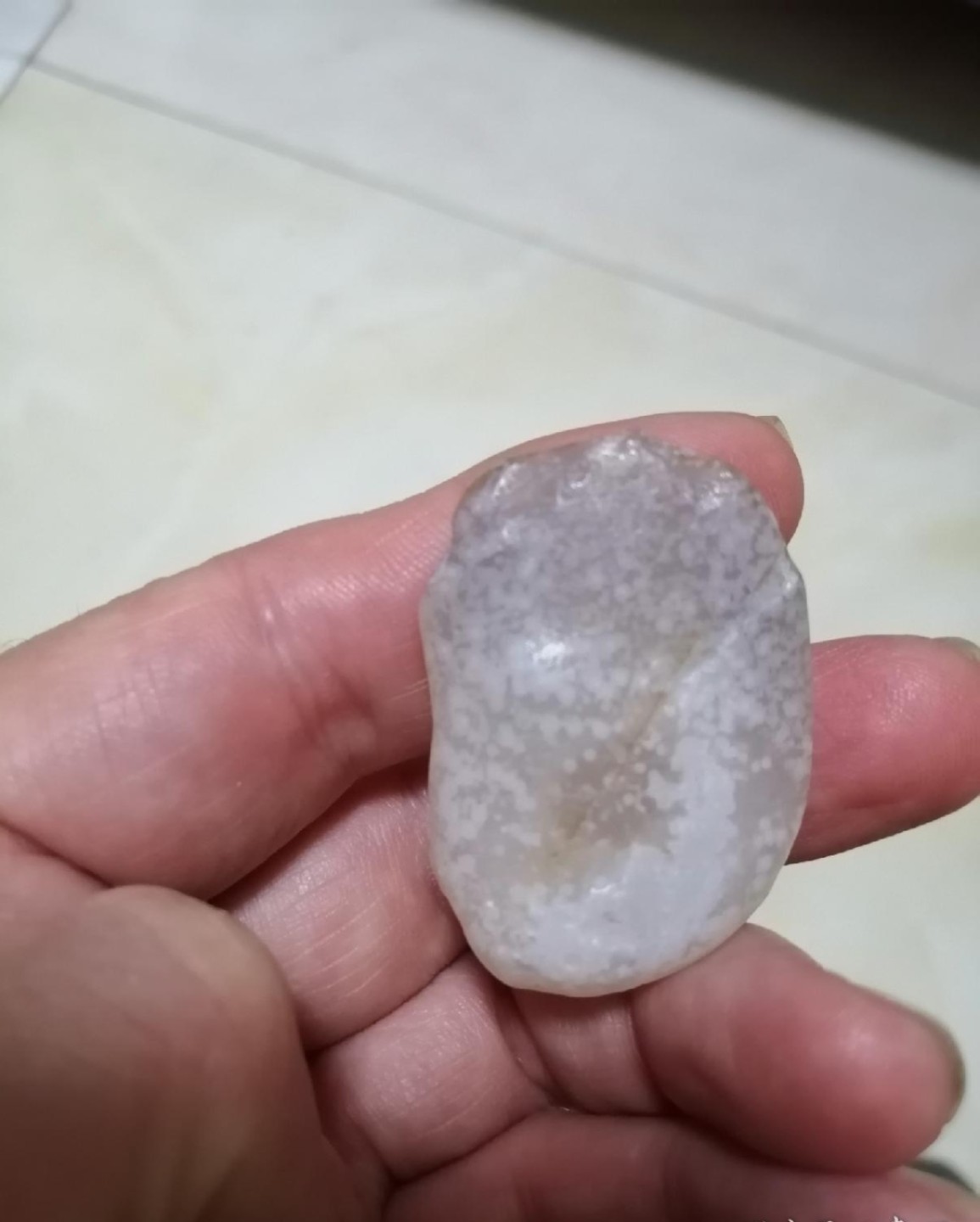 天然小玉髓原石