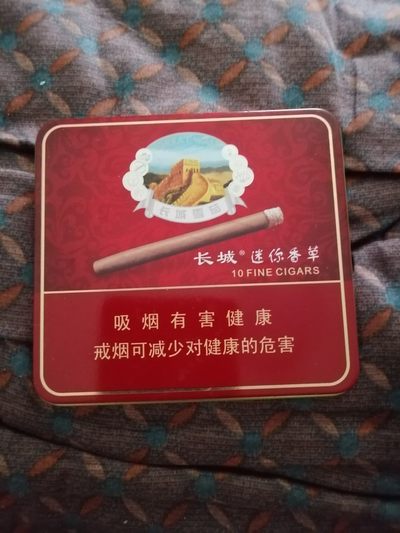 长城香烟铁皮烟盒 - 长城香烟铁皮烟盒
