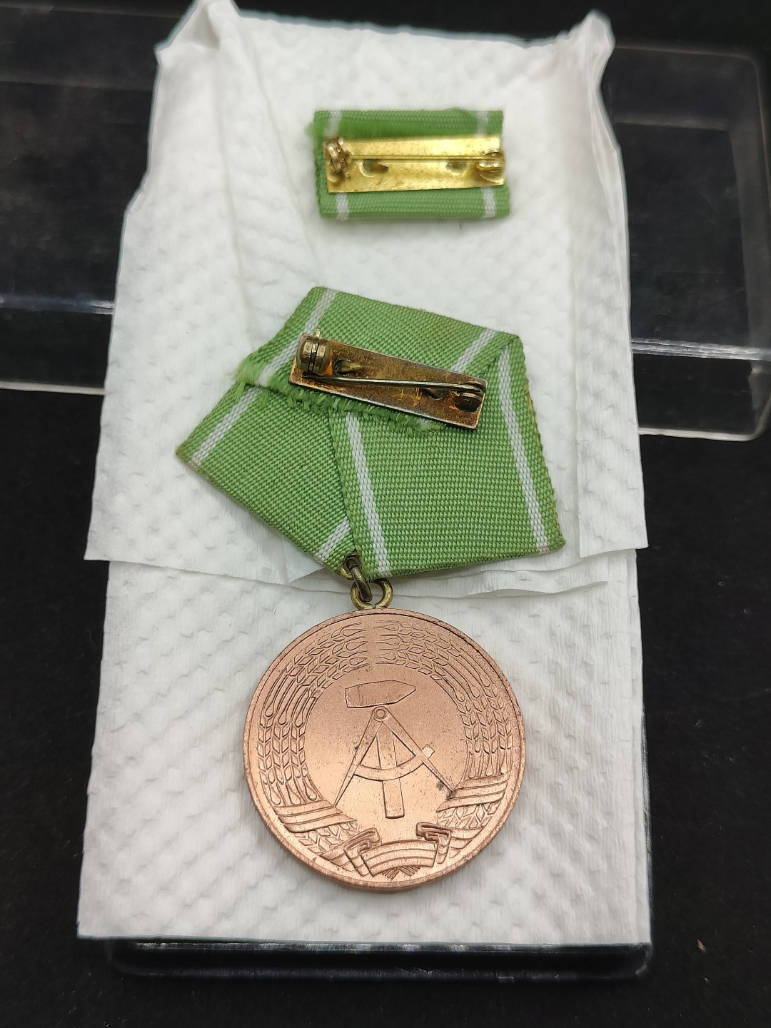 全场0元起拍 第62期 咸鱼国勋章拍卖专场 6月7日（周三）下午6：00开始 內政部優秀軍事服役獎章