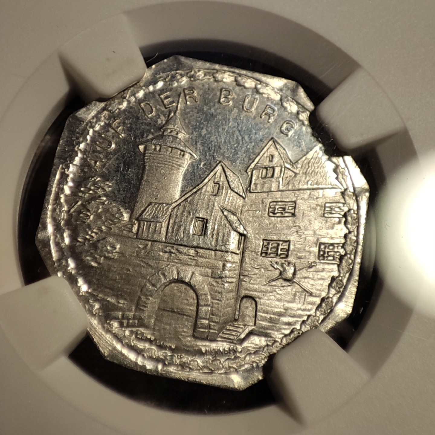 德紧纽伦堡电车代币专场，今晚九点结拍 62-49