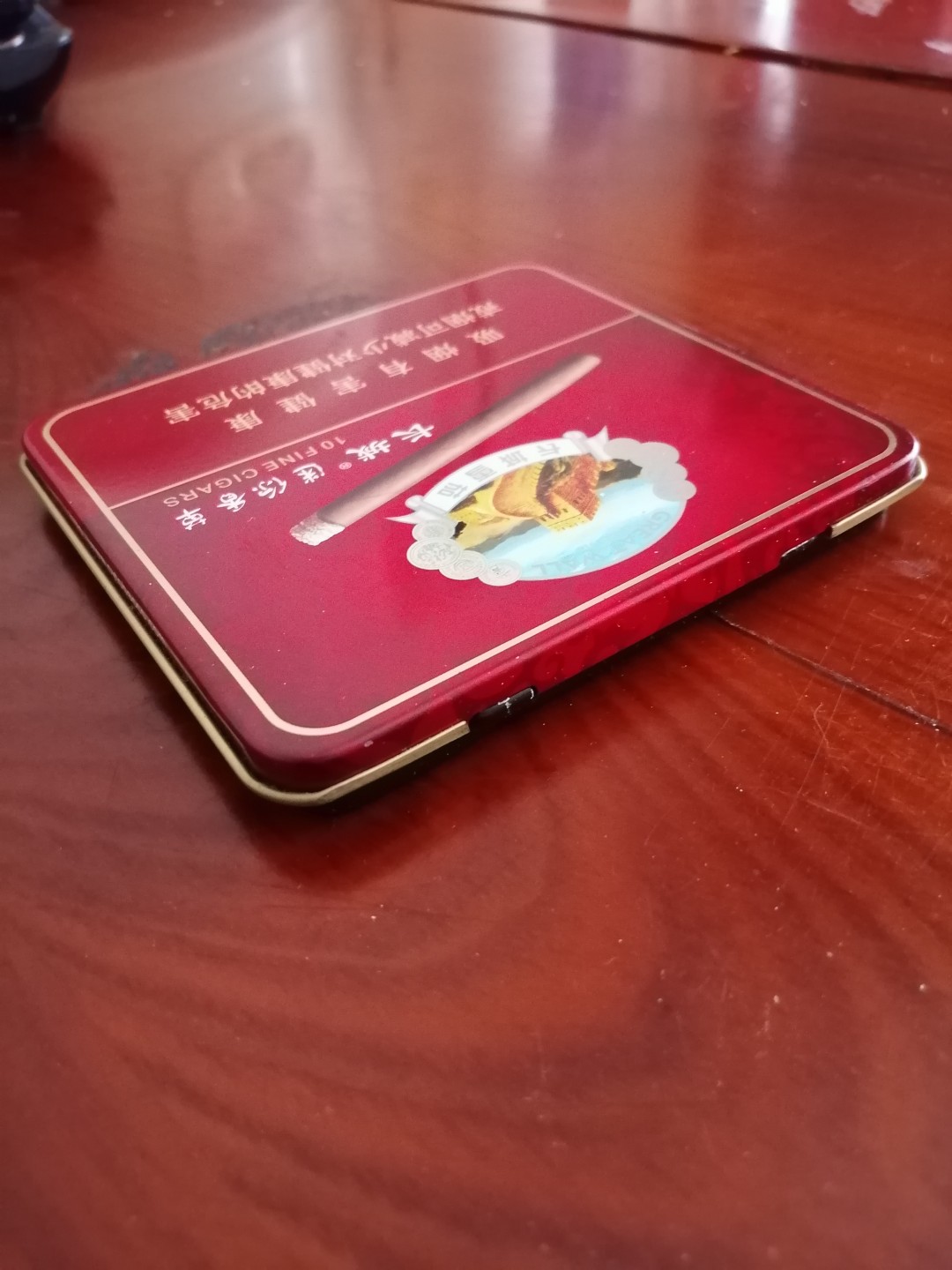 长城香烟铁皮烟盒