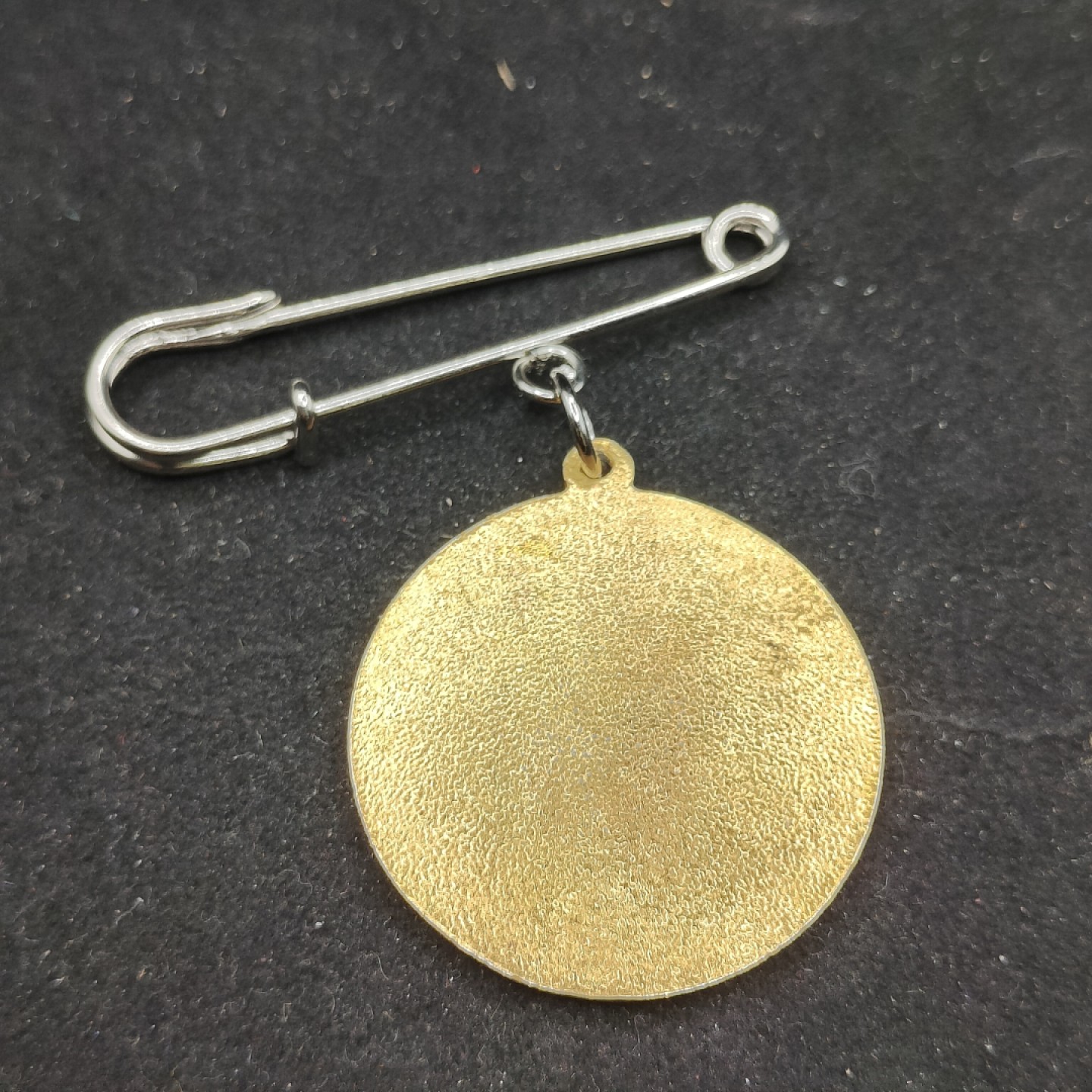 全场0元起拍 第62期 咸鱼国勋章拍卖专场 6月7日（周三）下午6：00开始 朝鲜 朝总联50周年纪念章