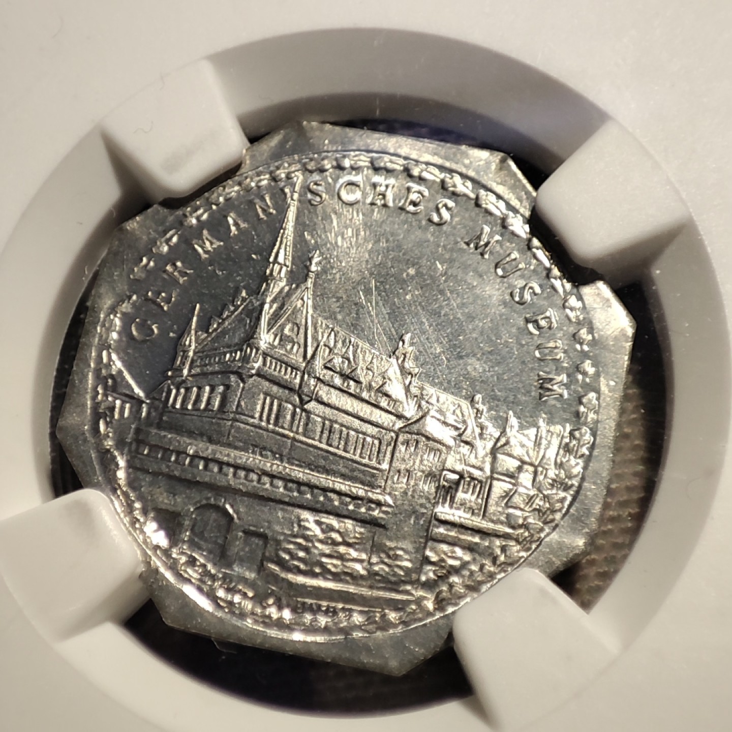 德紧纽伦堡电车代币专场，今晚九点结拍 63-48