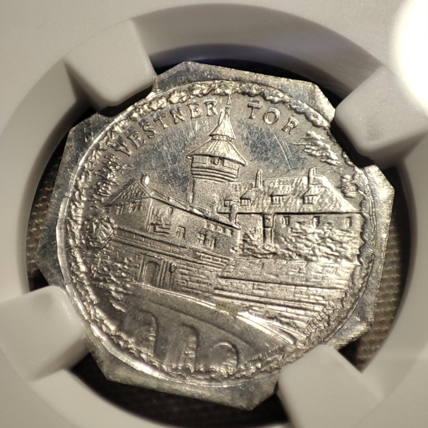 德紧纽伦堡电车代币专场，今晚九点结拍 63-21