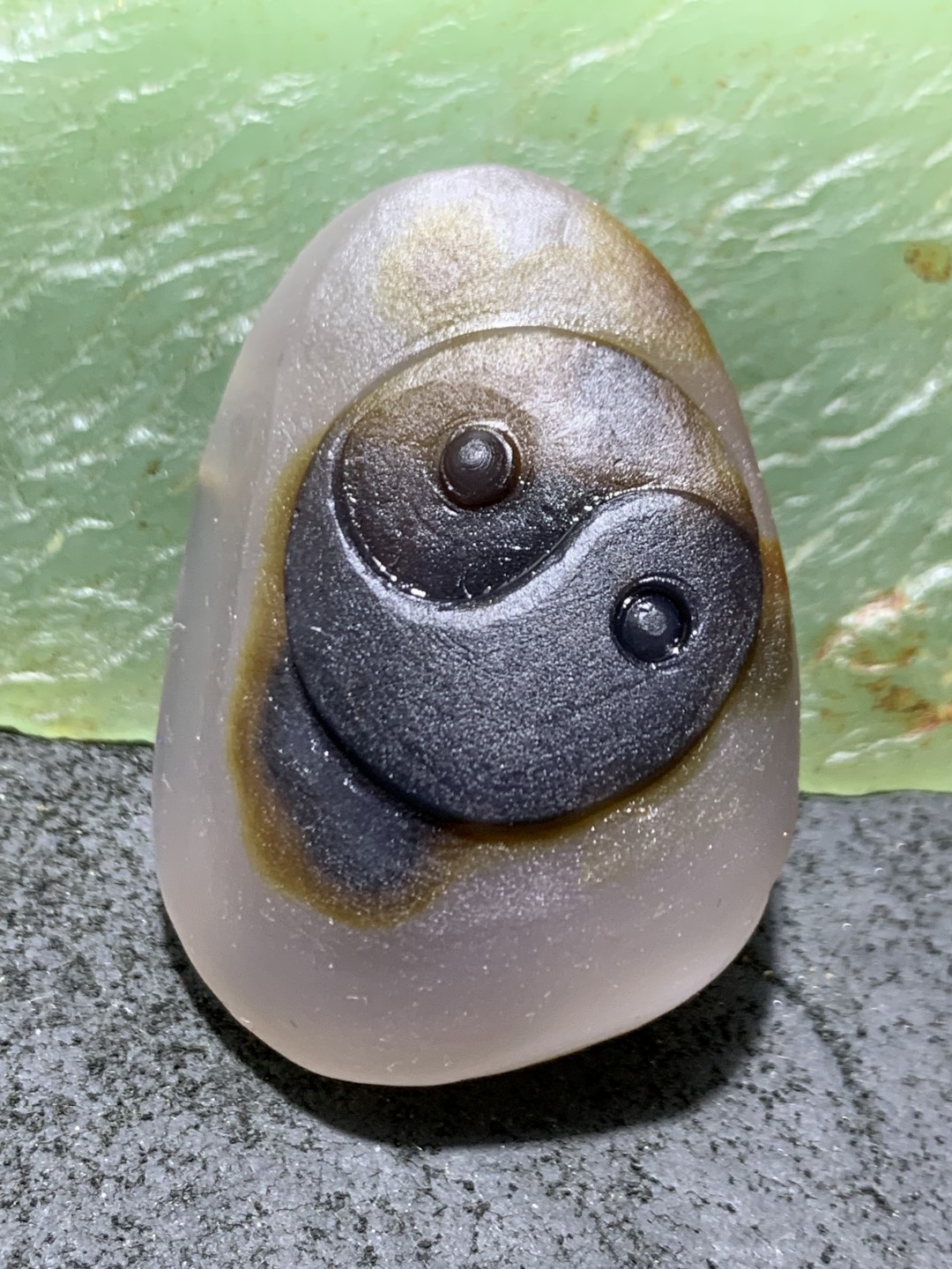 精美亚光高玉化巴西玛瑙手工雕刻参禅悟道把件（吊坠)一个！
