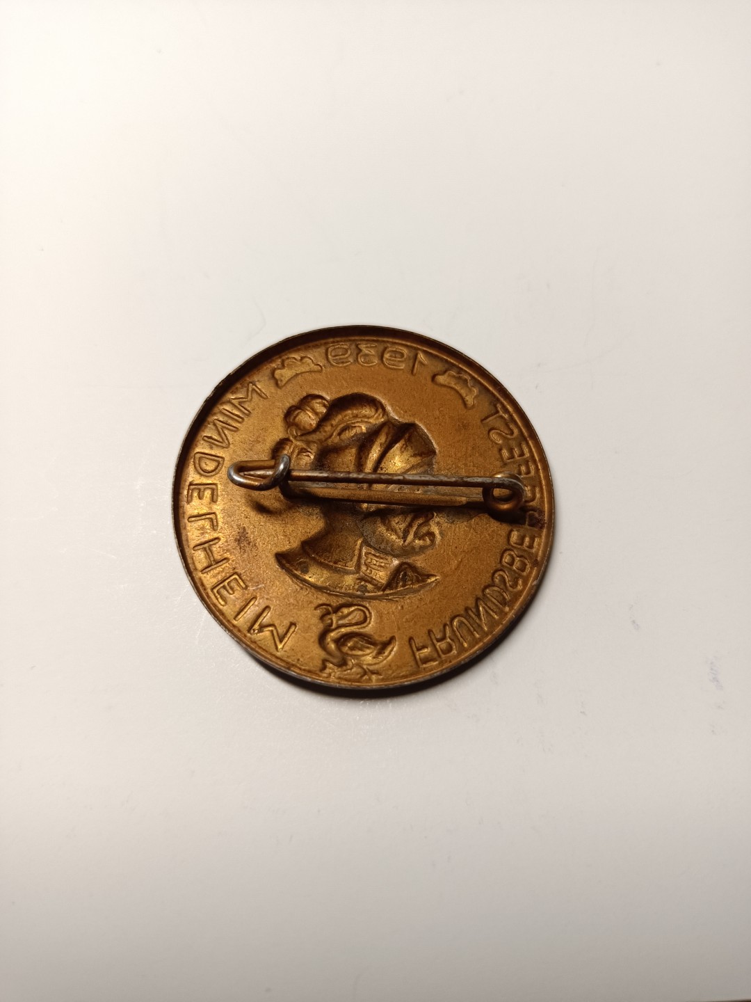 阿娜斯塔西娅军事题材拍卖 德意志帝国-弗伦兹贝格镀铜徽章好品这枚1939年铜章就是当时官方纪念的著名的长矛冰格奥尔格·冯·弗伦茨贝格勋章，奖章，徽章类。