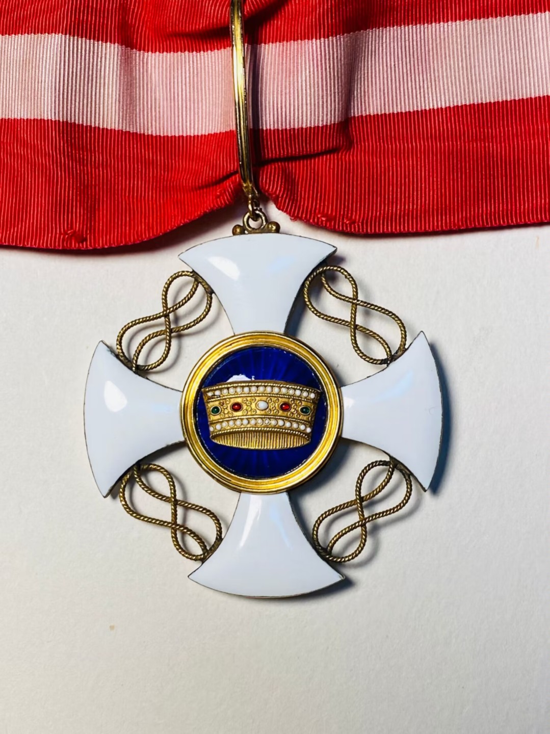 阿娜斯塔西娅军事题材拍卖 意大利指挥官级皇冠勋章