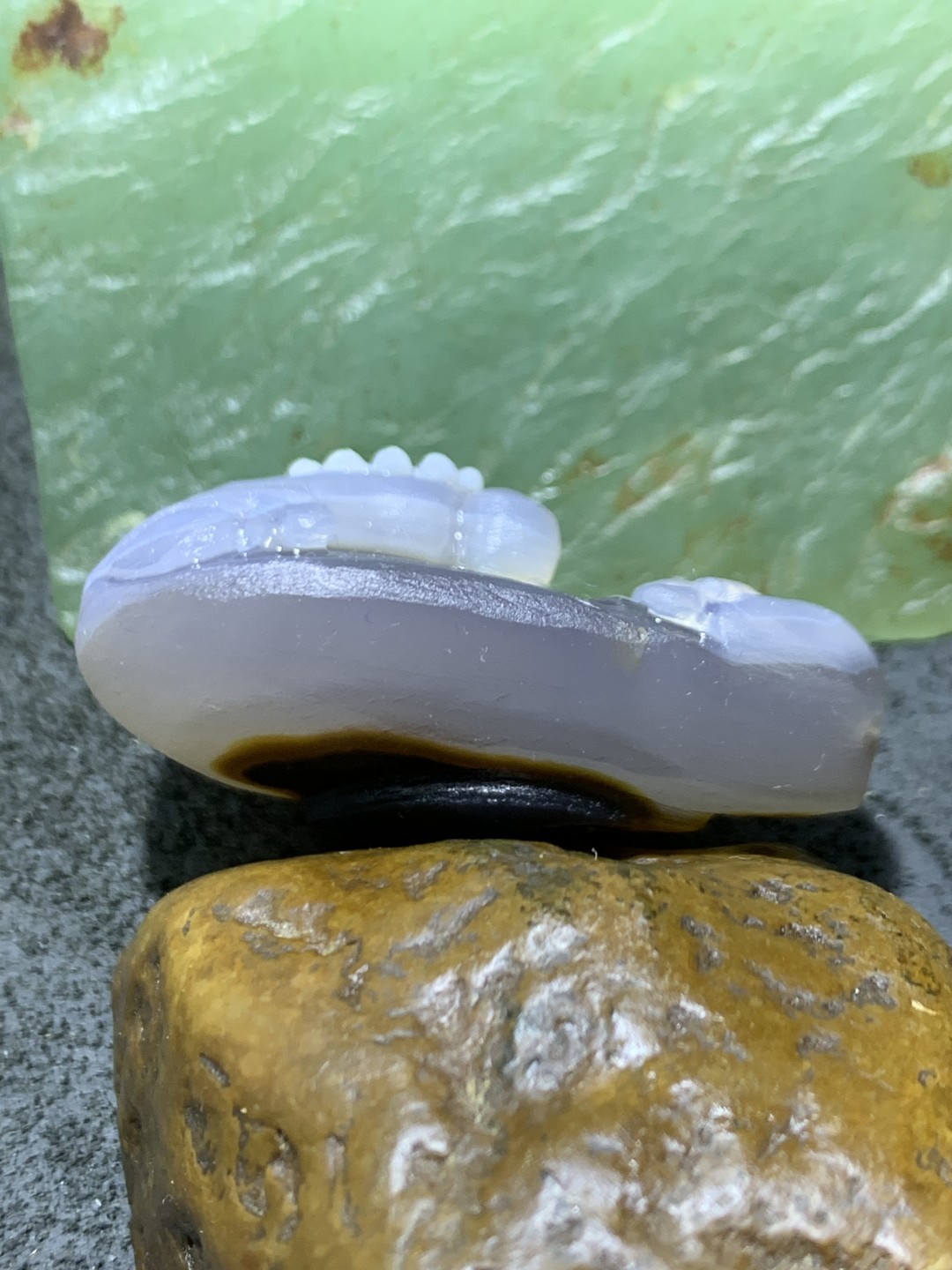 精美亚光高玉化巴西玛瑙手工雕刻参禅悟道把件（吊坠)一个！
