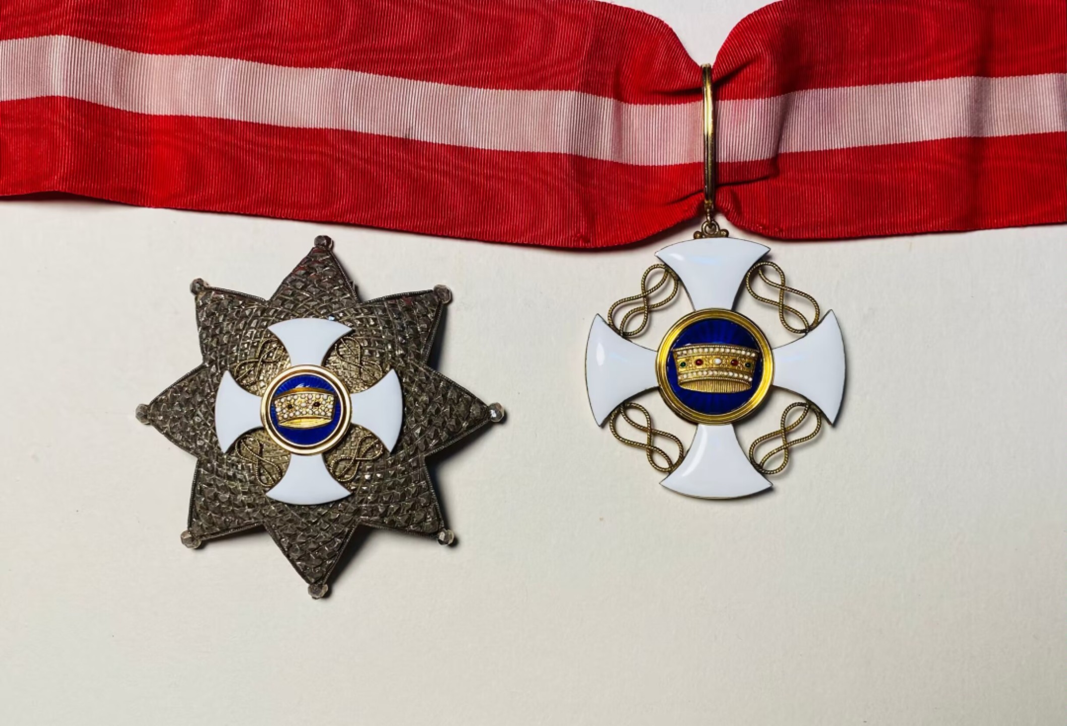 阿娜斯塔西娅军事题材拍卖 意大利指挥官级皇冠勋章