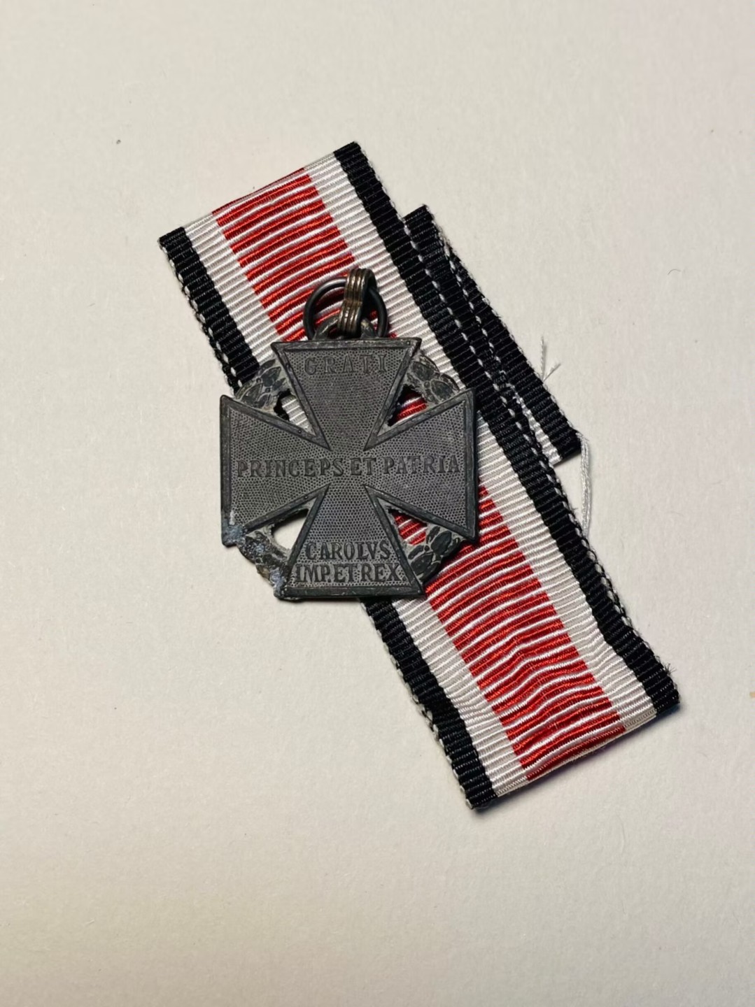 阿娜斯塔西娅军事题材拍卖 奥匈卡尔军团十字奖章