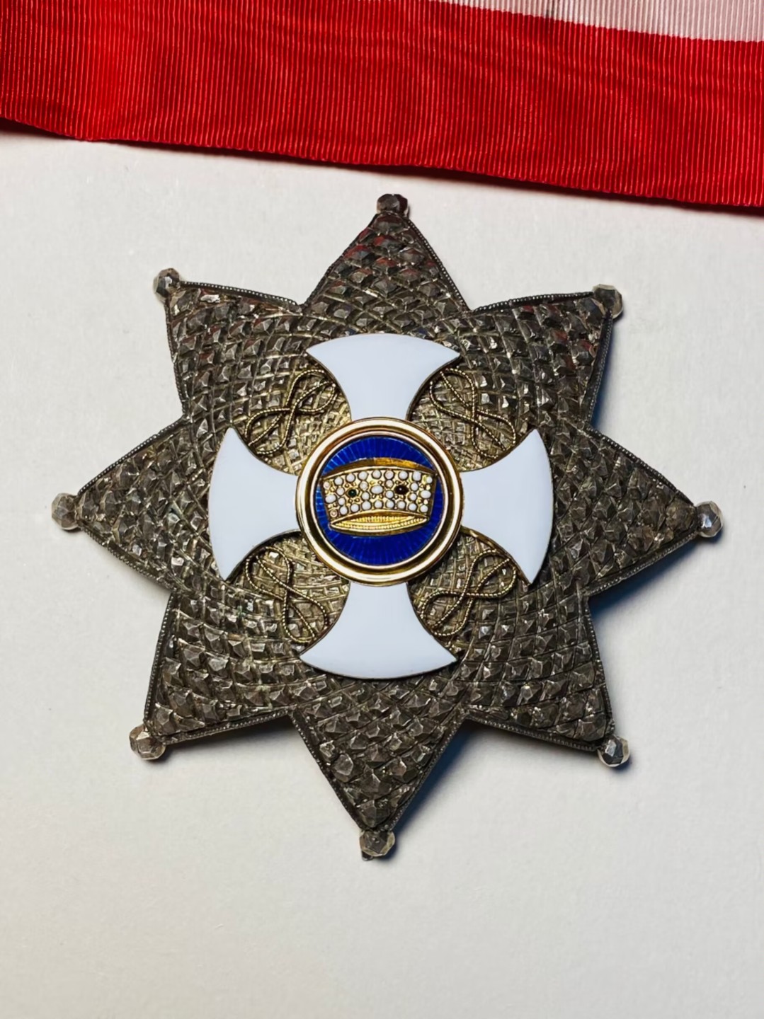 阿娜斯塔西娅军事题材拍卖 意大利指挥官级皇冠勋章