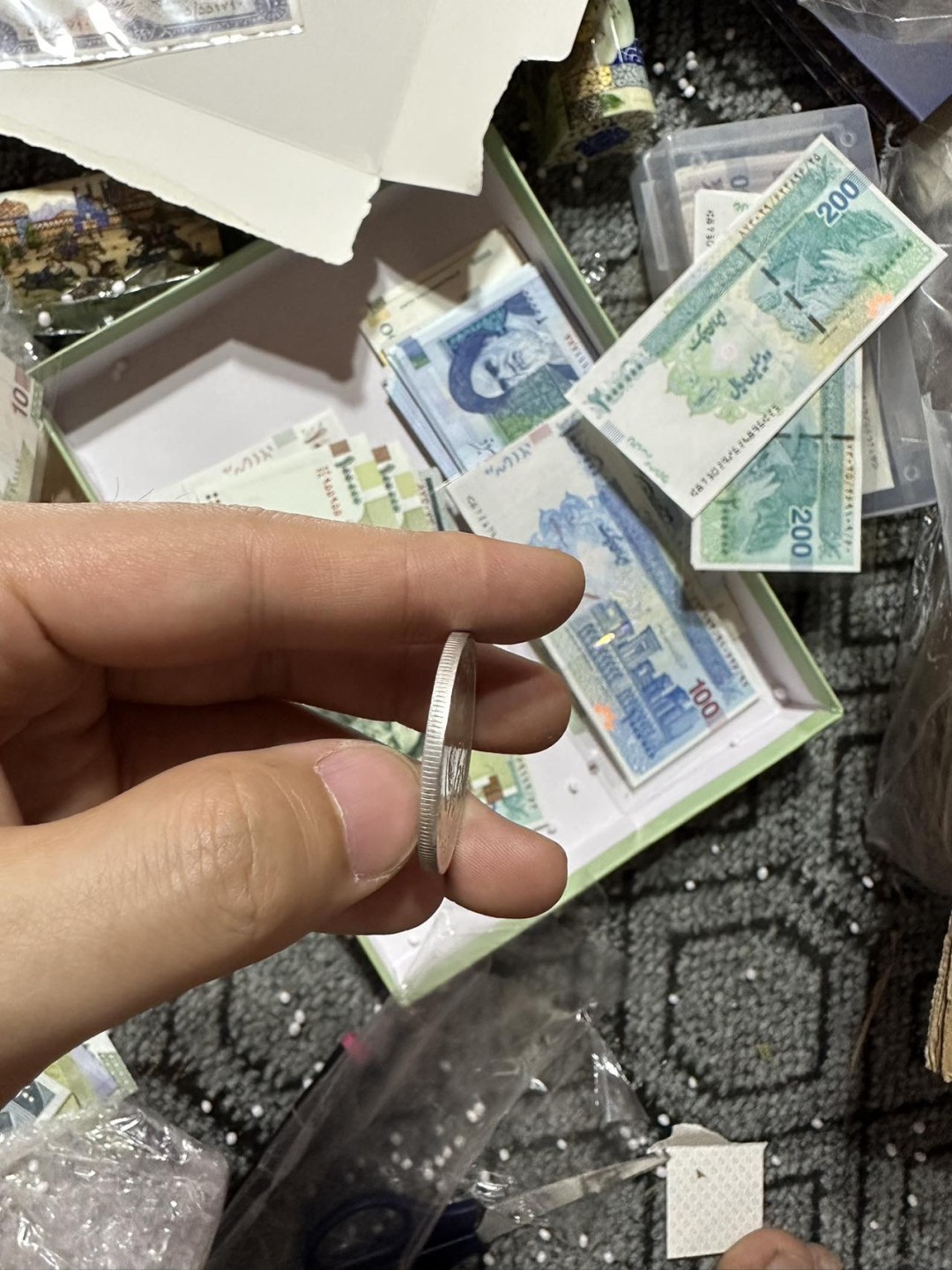 伊朗大银币，品相非常好，购于伊斯法罕，我是长居伊朗！绝对保真！！