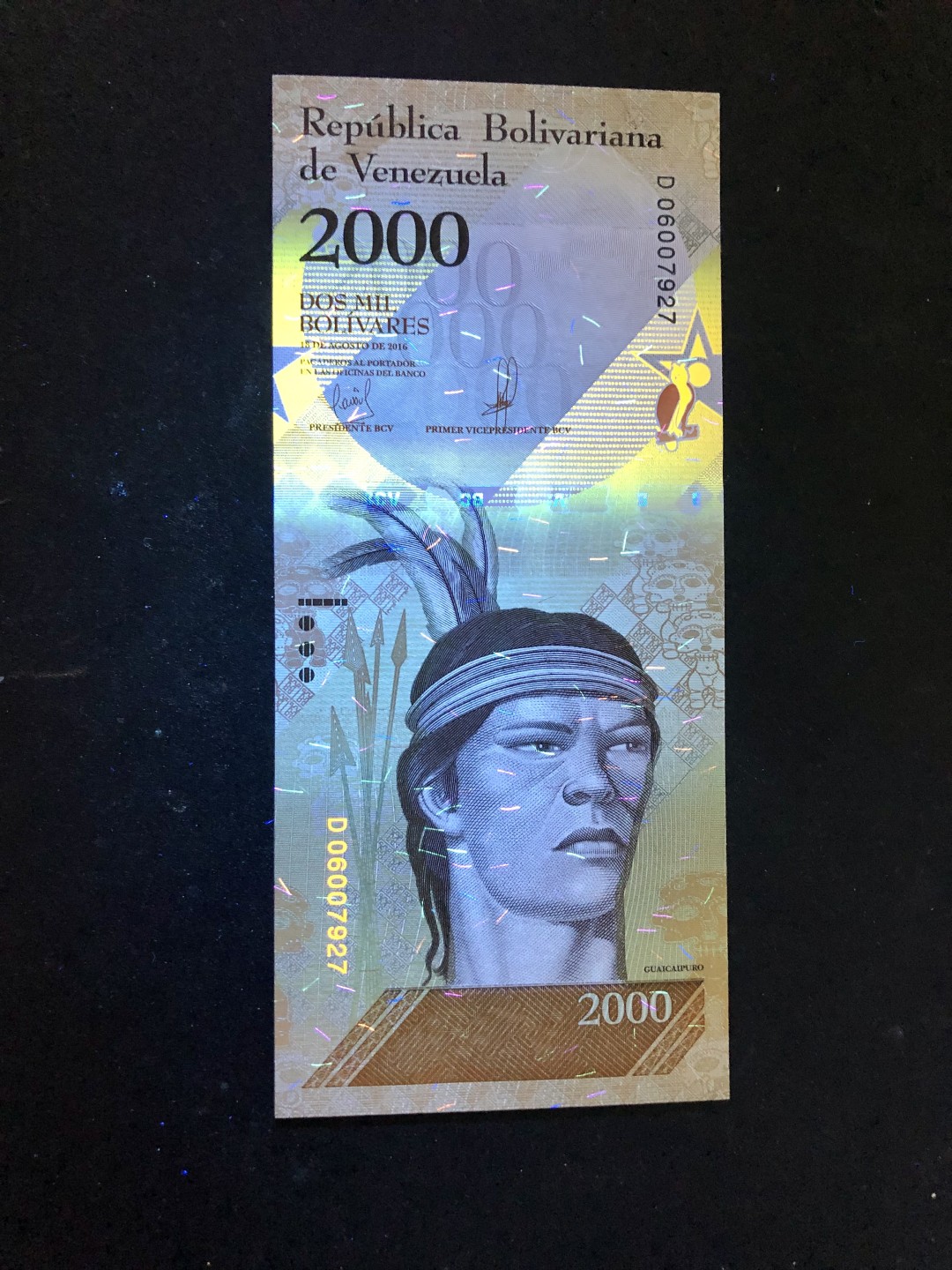 北极狼藏苑社捡漏专场. 94033-全新UNC 委内瑞拉2000玻利瓦尔·彩虹币