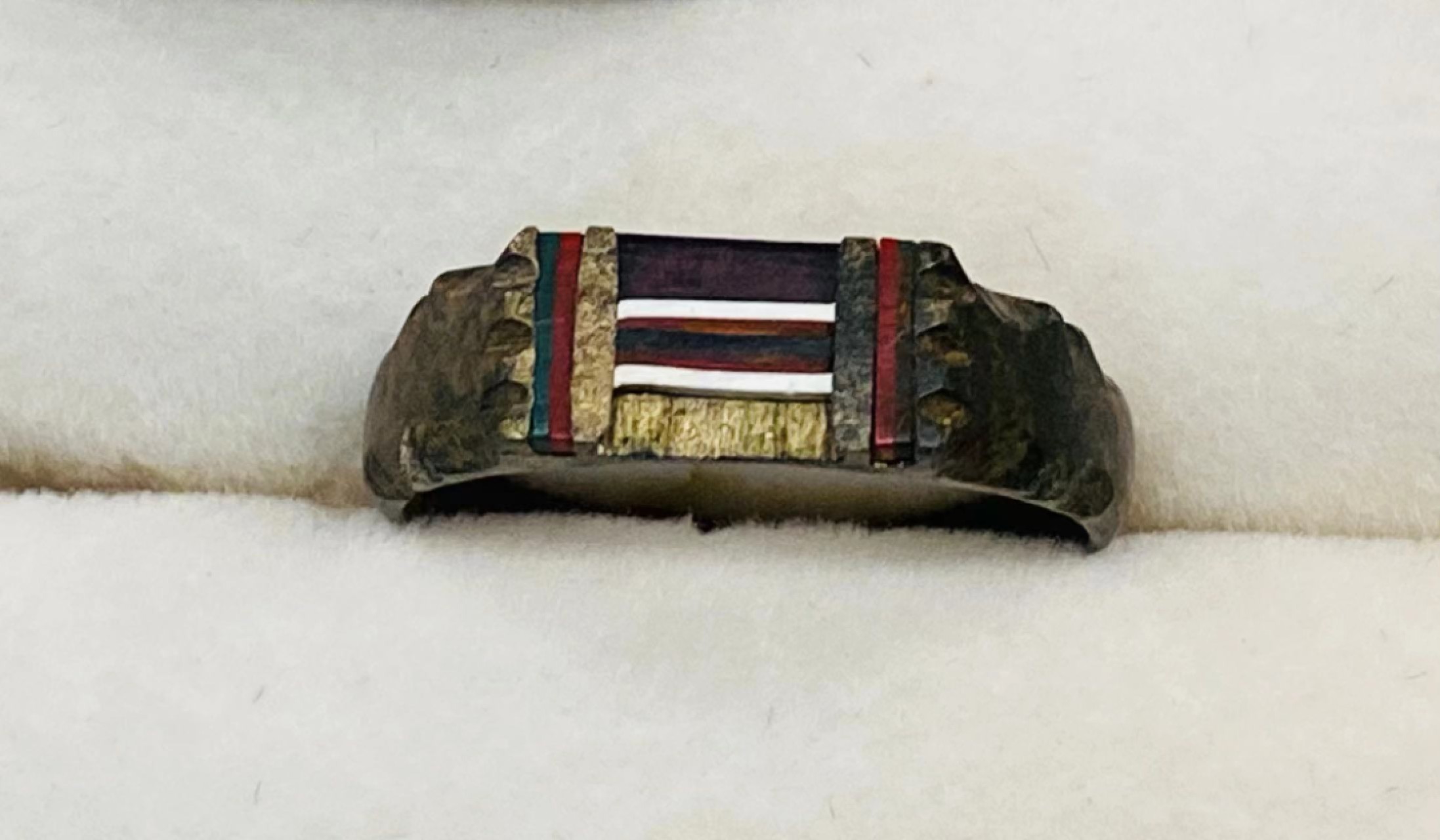 阿娜斯塔西娅军事题材拍卖 二战德国东线作战纪念戒指，俄罗斯发现，纪念东线作战的德国士兵，品相很好，稀少