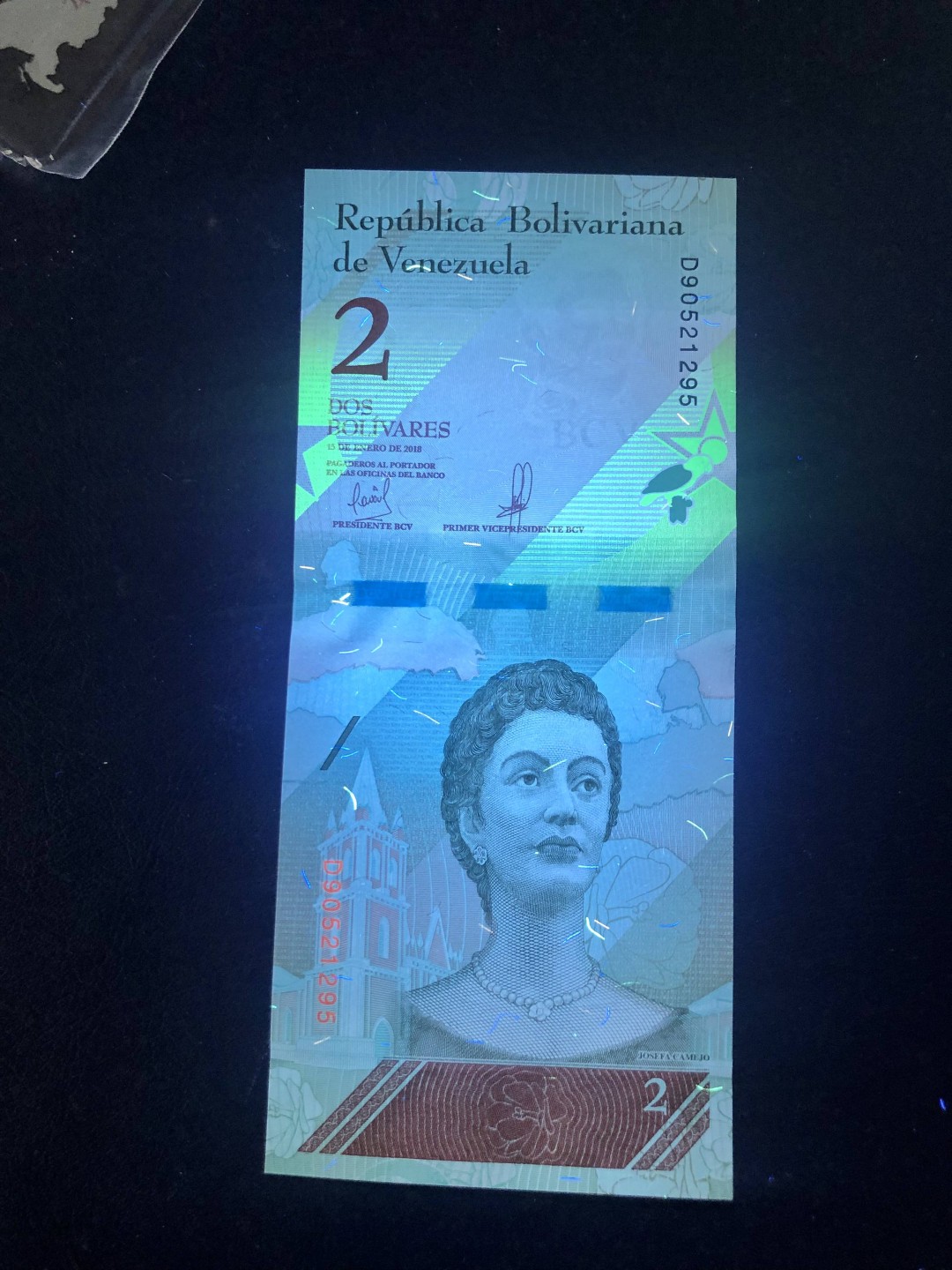 北极狼藏苑社捡漏专场. 94060-全新UNC 委内瑞拉2玻利瓦尔·彩虹币