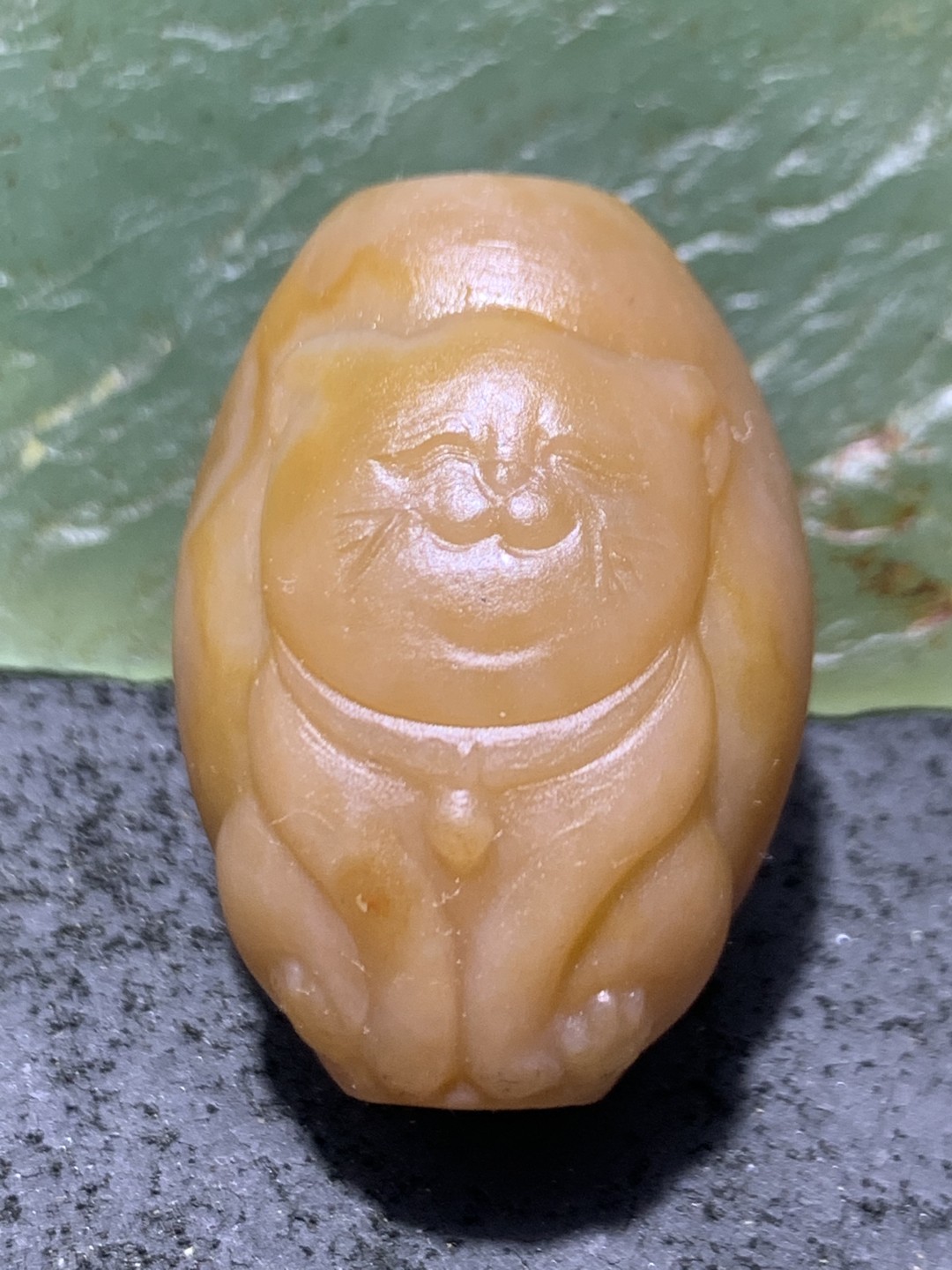 精美亚光战国红玛瑙手工雕刻招财猫桶珠一颗！