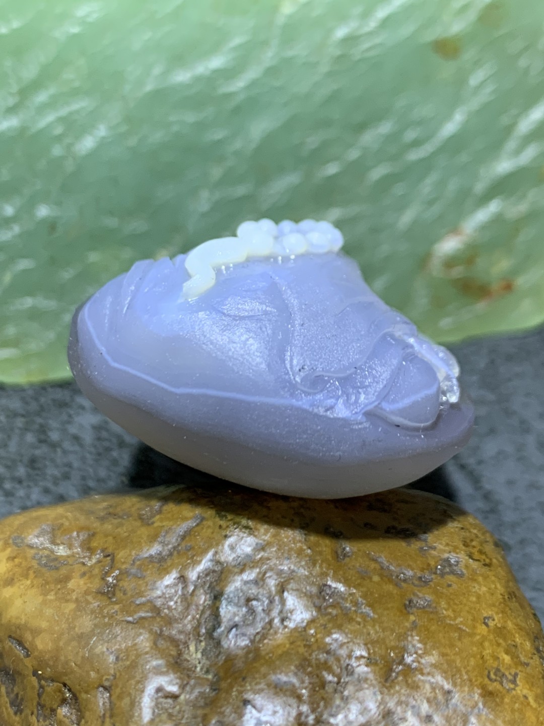 精美亚光高玉化巴西玛瑙手工雕刻参禅悟道把件（吊坠)一个！