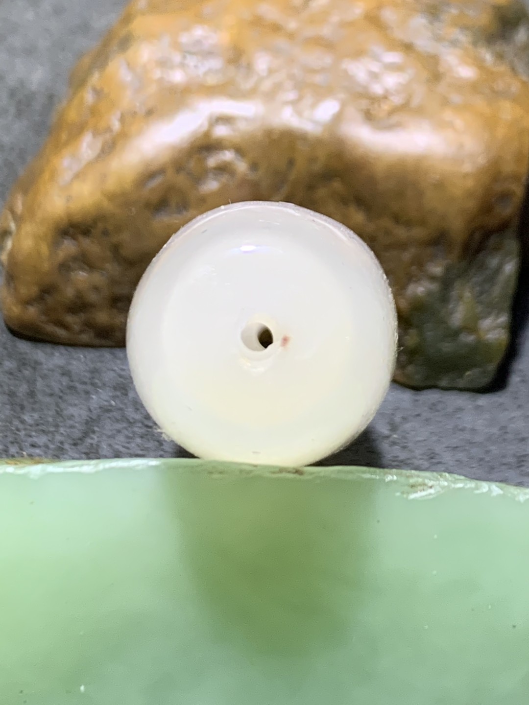 精美高玉化海洋玉髓手工雕刻佛字大桶珠一个