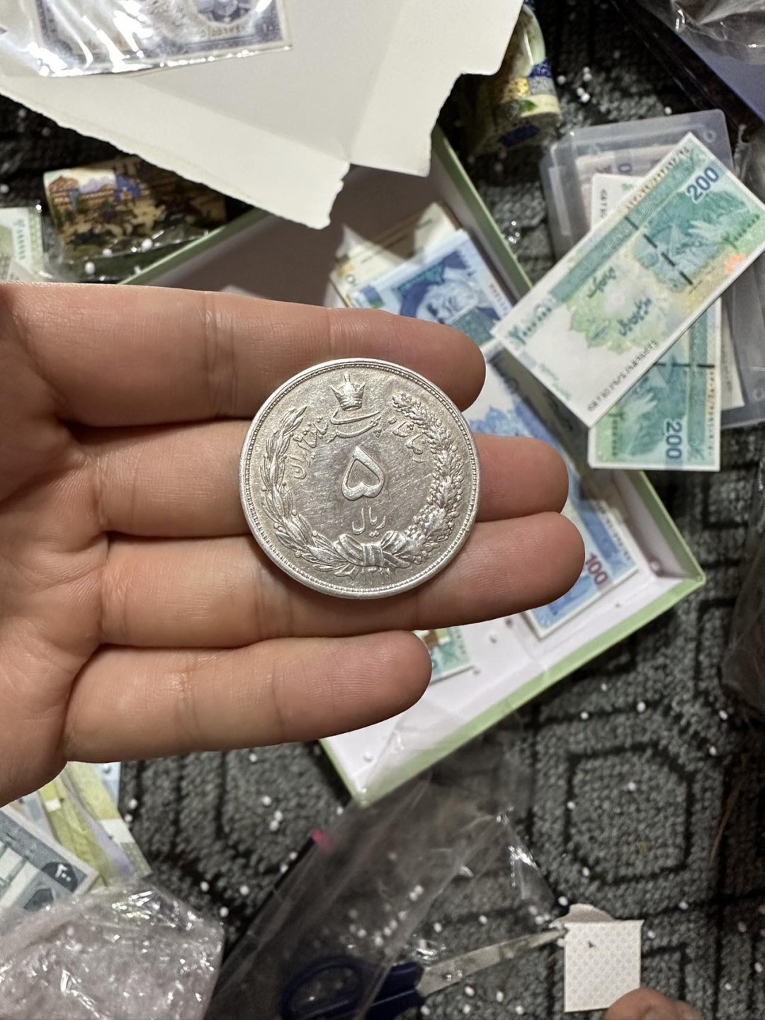 伊朗大银币，品相非常好，购于伊斯法罕，我是长居伊朗！绝对保真！！