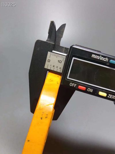 旧藏●精品和田黄玉精雕龙纹玉璧 旧藏●精品和田黄玉精雕龙纹玉璧