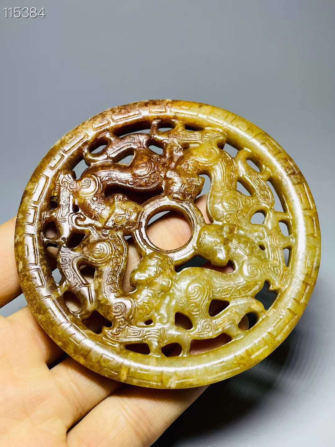 旧藏●精品和田玉精雕镂空玉佩五个（单个售价）