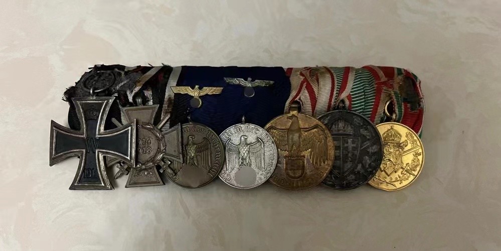 阿娜斯塔西娅军事题材拍卖 德国保加利亚一战二战礼服挂七连