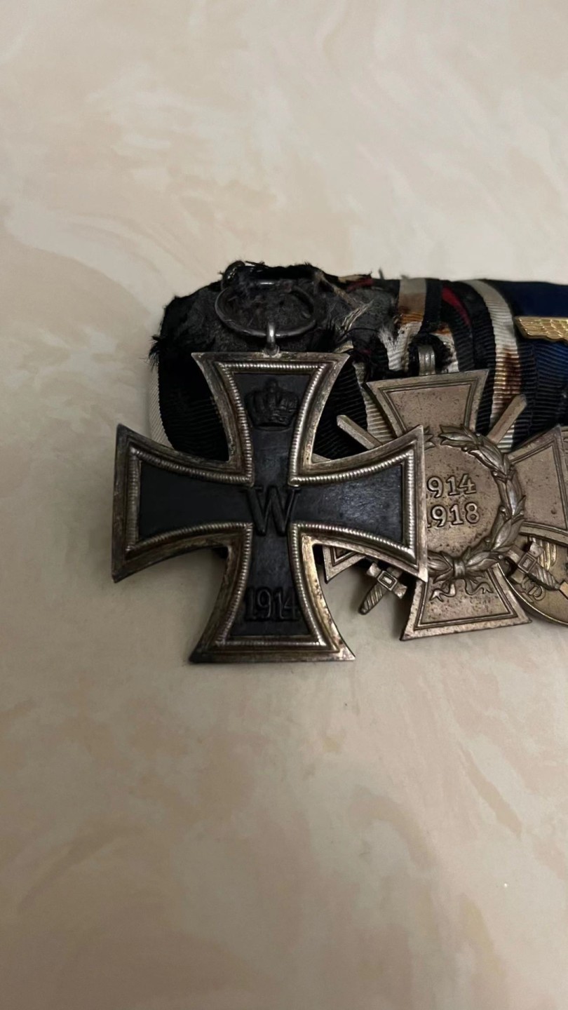 阿娜斯塔西娅军事题材拍卖 德国保加利亚一战二战礼服挂七连