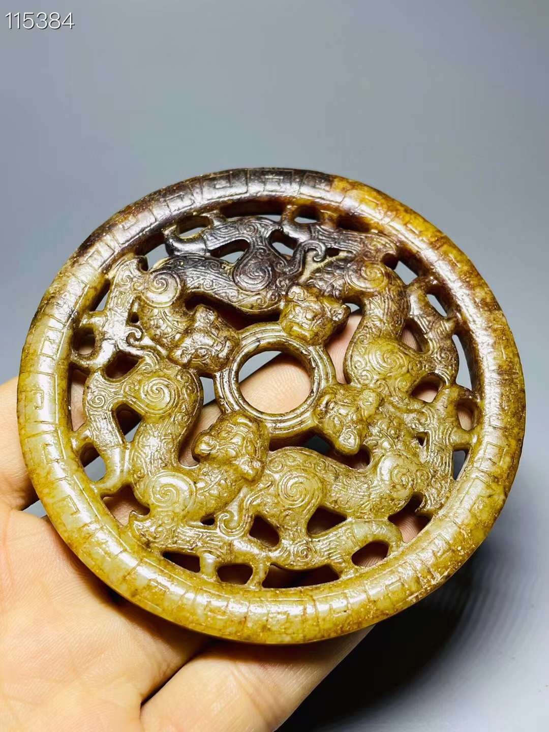 旧藏●精品和田玉精雕镂空玉佩五个（单个售价）