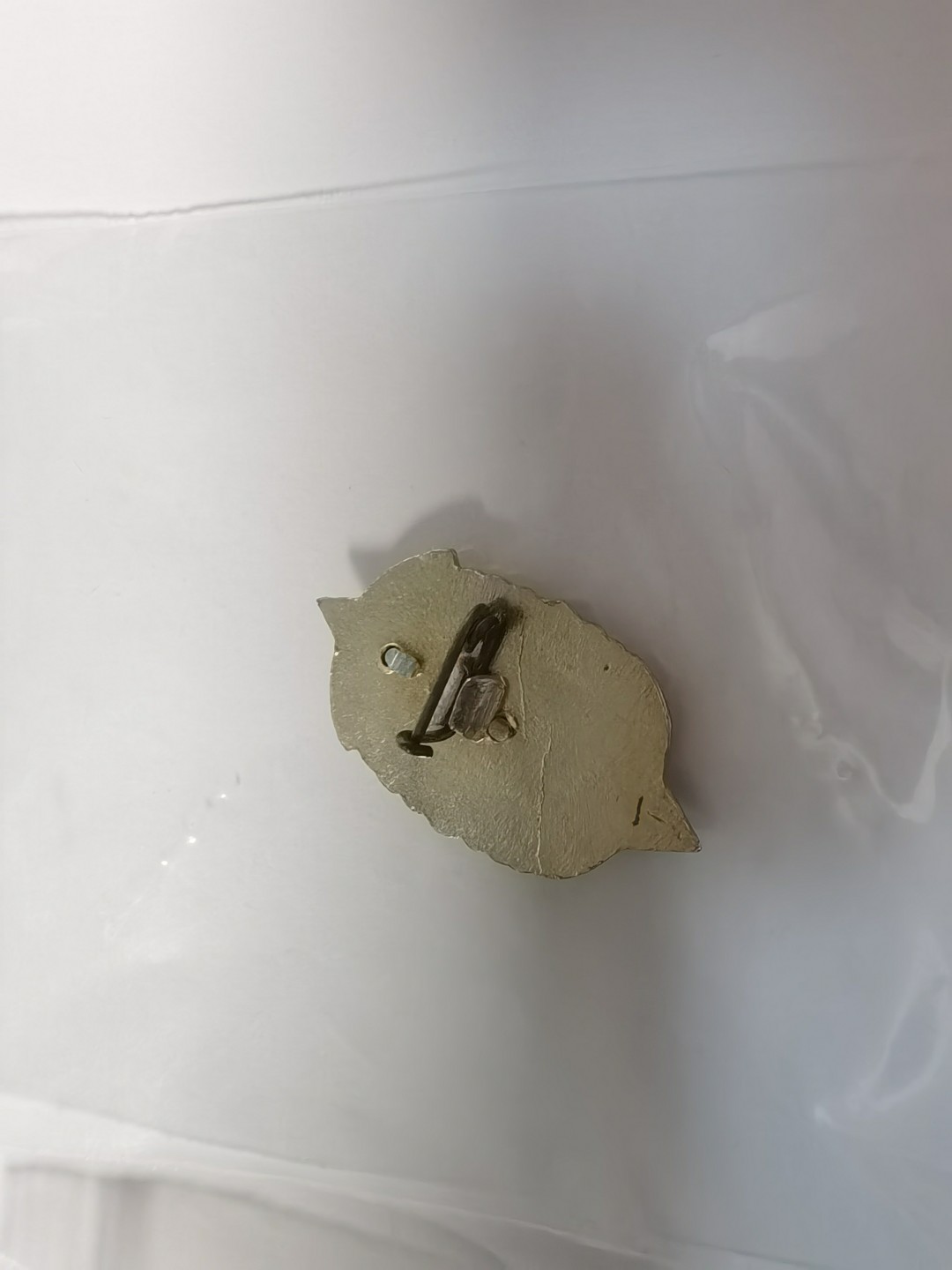 阿娜斯塔西娅军事题材拍卖 苏联三军支援协会的徽章 分片式的  