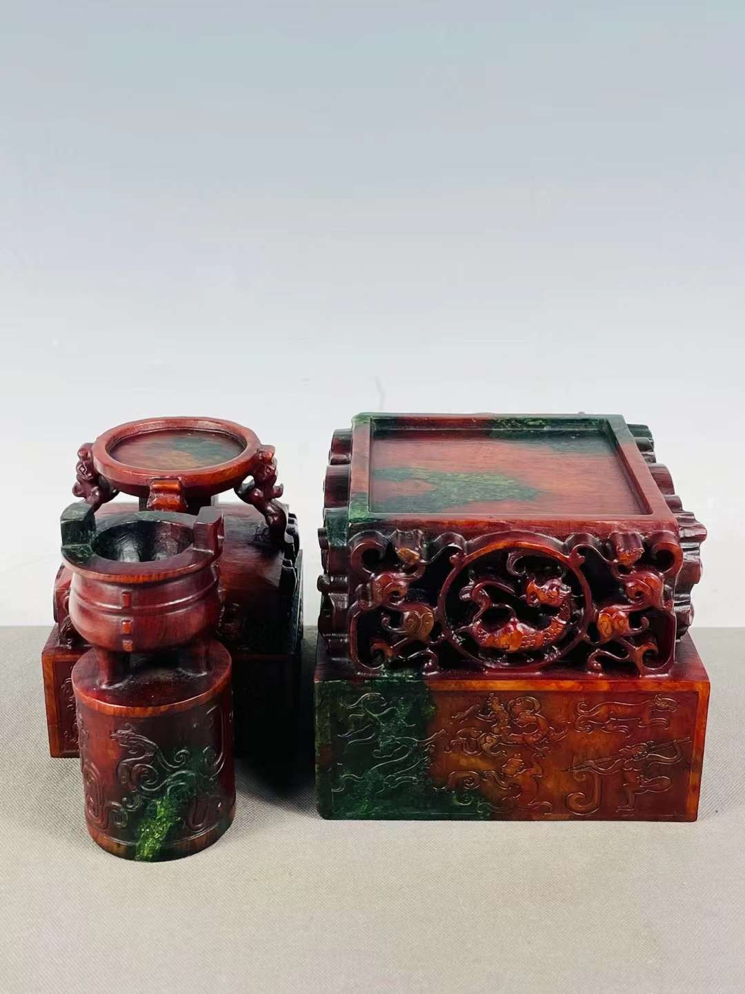 旧藏●精品高古玉浮雕龙纹鼎组合印章