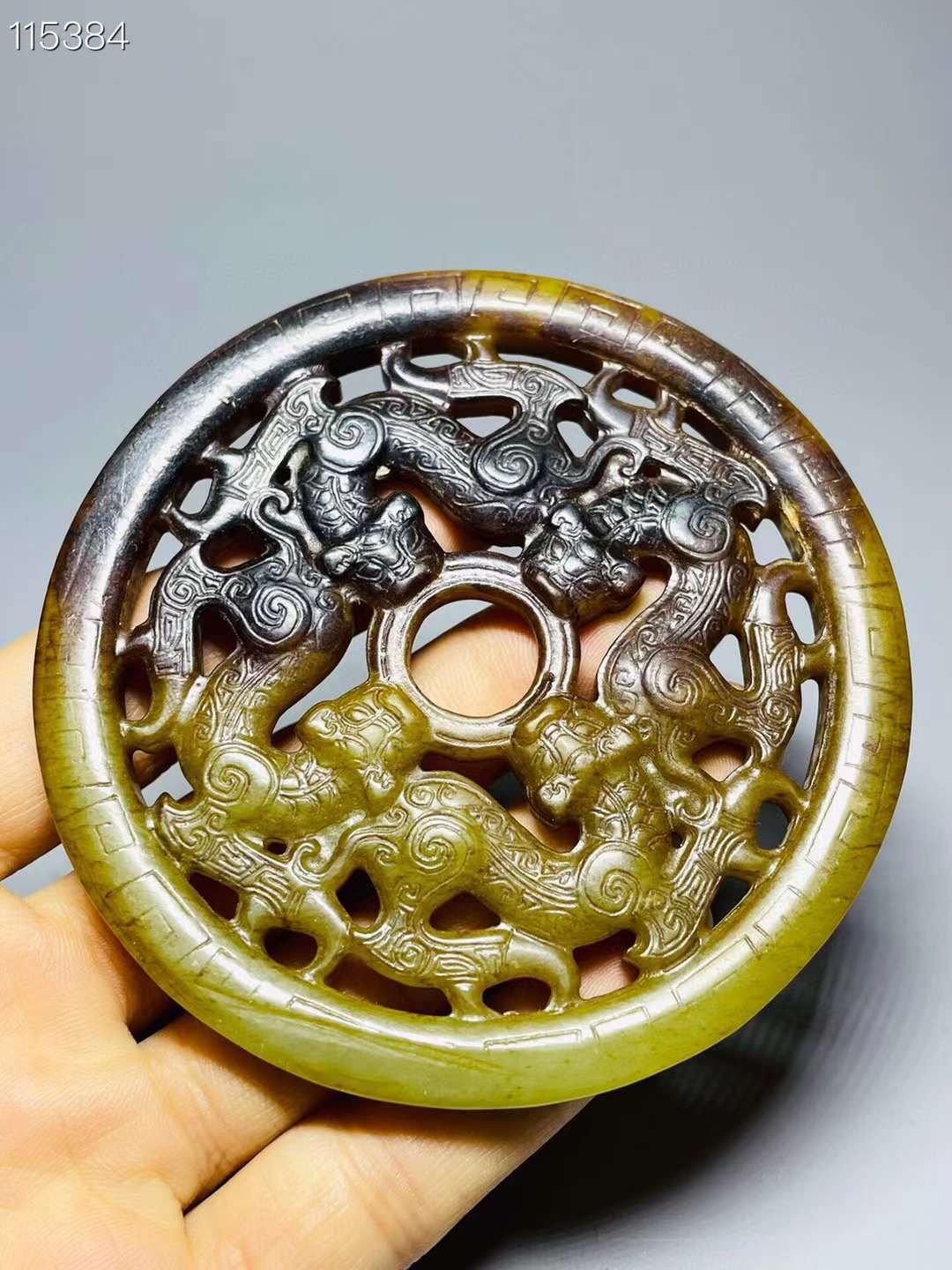 旧藏●精品和田玉精雕镂空玉佩五个（单个售价）