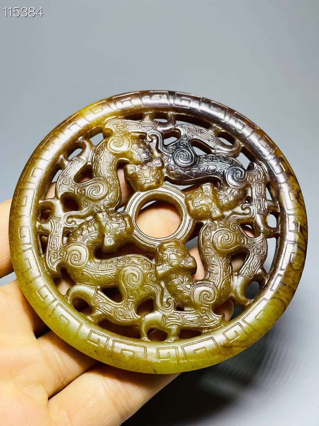 旧藏●精品和田玉精雕镂空玉佩五个（单个售价）