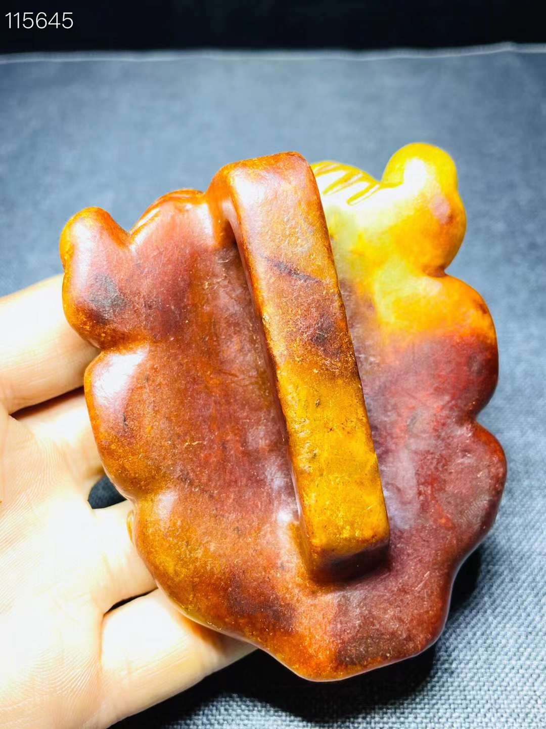 旧藏●精雕和田玉兽面纹腰带扣