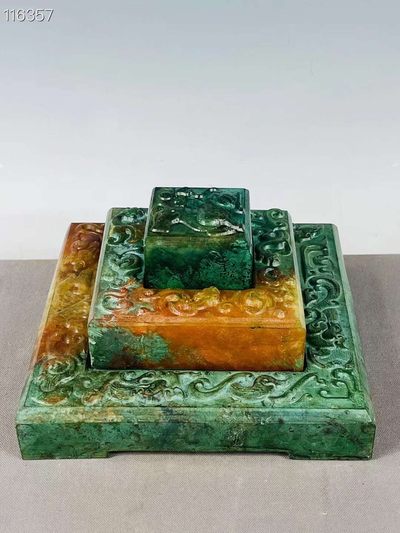 旧藏●精美和田玉彩绘组合印章 旧藏●精美和田玉彩绘组合印章