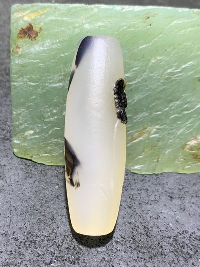 精美高玉化海洋玉髓手工俏色巧雕菊花大桶珠一个！ - 精美高玉化海洋玉髓手工俏色巧雕菊花大桶珠一个！