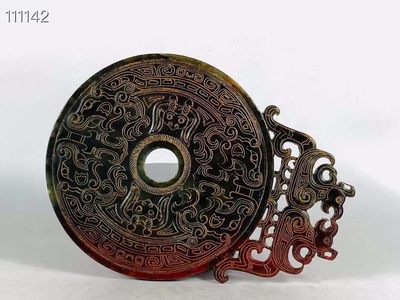 旧藏●精美高古玉精雕玉璧一对 旧藏●精美高古玉精雕玉璧一对